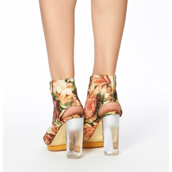 Arden Wohl- Spartali Vegan Bootie - Picture 5 of 8